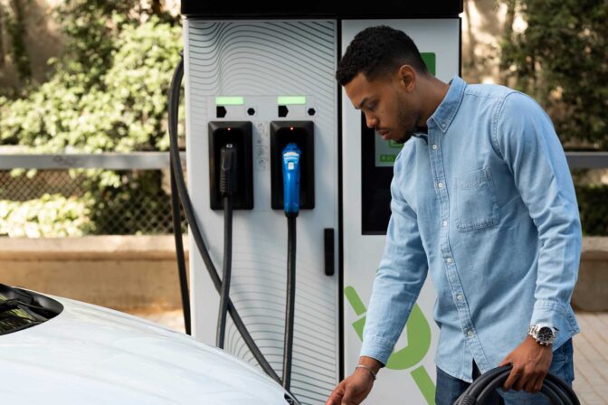 Fast charging vs standard charging: what’s the difference?